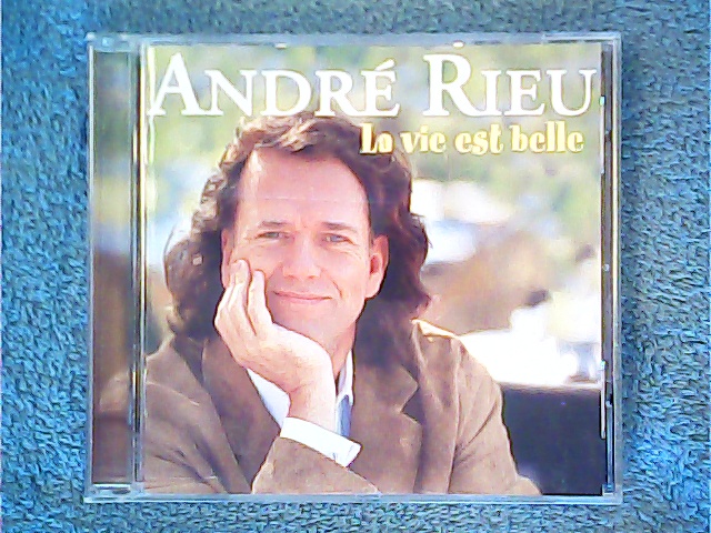 [MC-008686] Andre Rieu - La Vie Est Belle