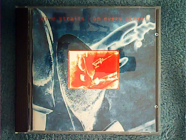 [MC-009036] Dire Straits - On Every Street