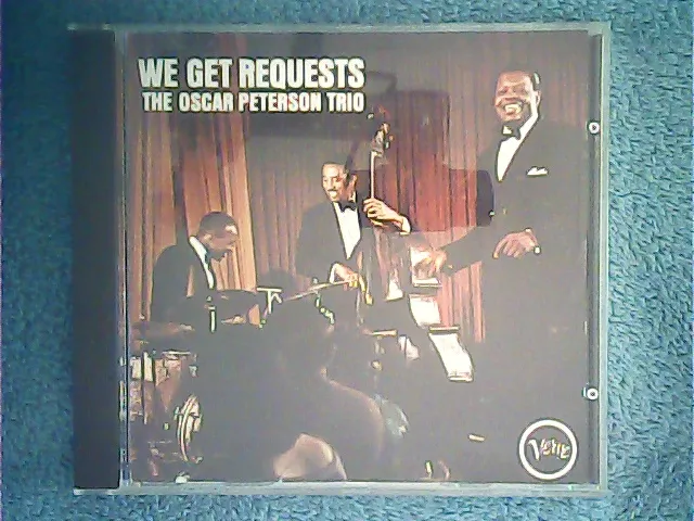[MC-009109] Oscar Peterson Trio - We Get Requests