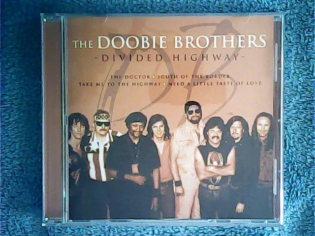 [MC-009172] Doobie Brothers - Divived Highway