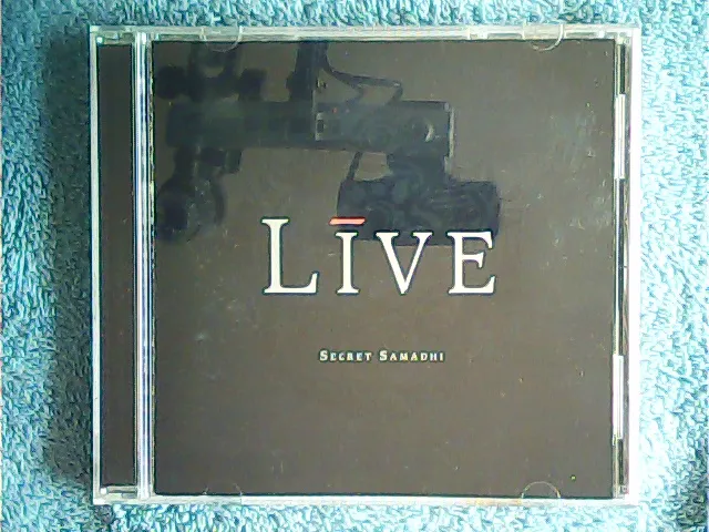 [MC-009199] Live - Secret Samadhi
