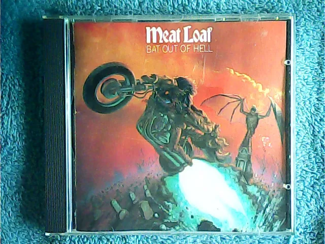 [MC-009216] Meat Loaf - Bat Out Of Hell