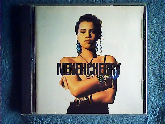 [MC-009219] Neneh Cherry - Raw Like Sushi