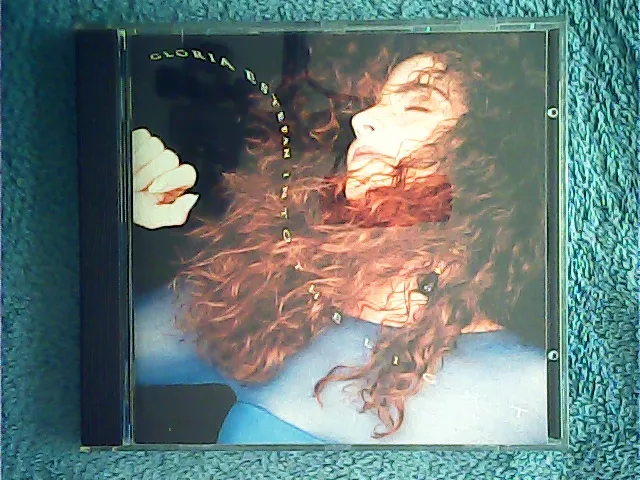 [MC-009303] Gloria Estefan - Into The Light