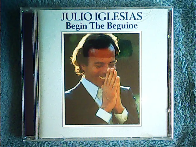 [MC-009393] Julio Iglesias - Begin The Beguine