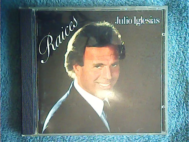 [MC-009397] Julio Iglesias - Raices