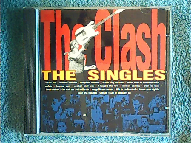 [MC-009490] Clash - The Singles