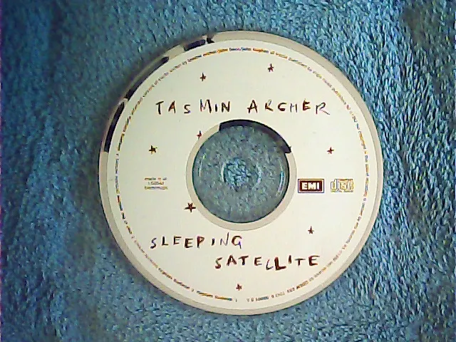 [MC-009538] Tasmin Archer - Sleeping Satellite