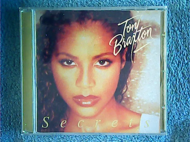 [MC-009540] Tony Braxton - Secrets