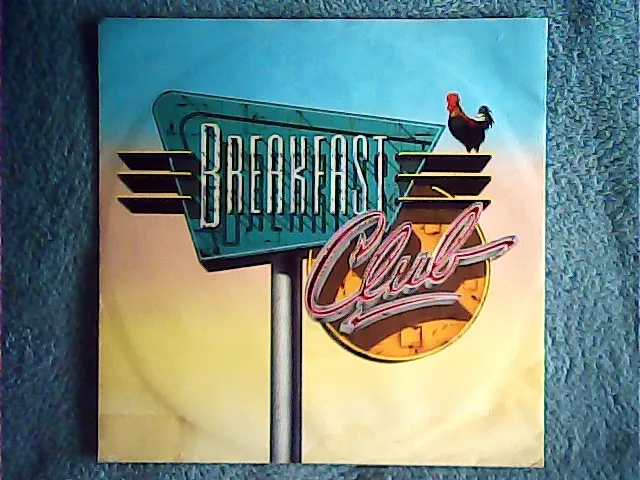 [MV-009793] Breakfast Club - Right On Track