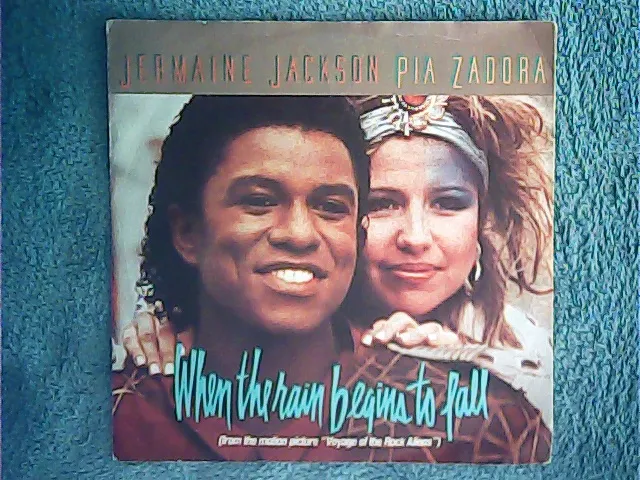 [MV-009862] Jermaine Jackson & Pia Zadora - When The Rain Begins To Fall