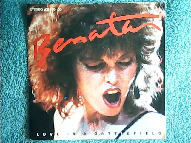 [MV-009904] Pat Benatar - Love Is A Battlefield
