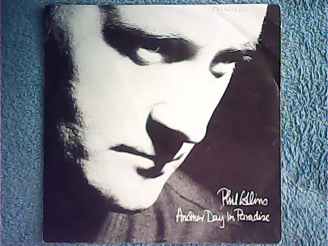 [MV-010409] Phil Collins - Another Day In Paradise