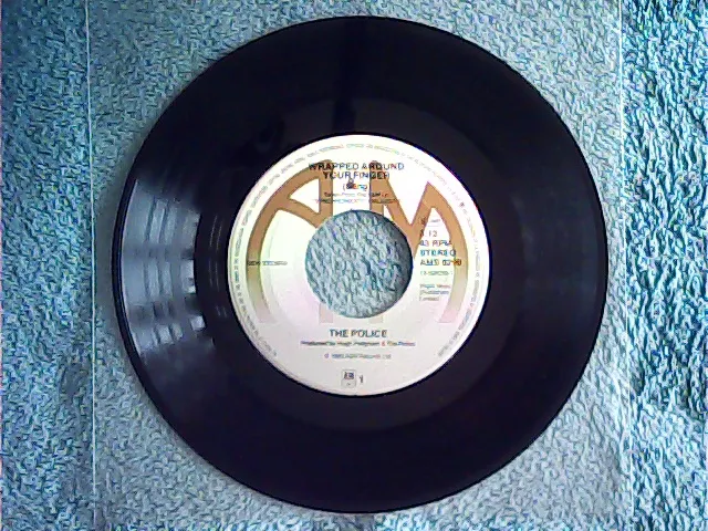[MV-010413] Police - Wrapped Around Your Finger