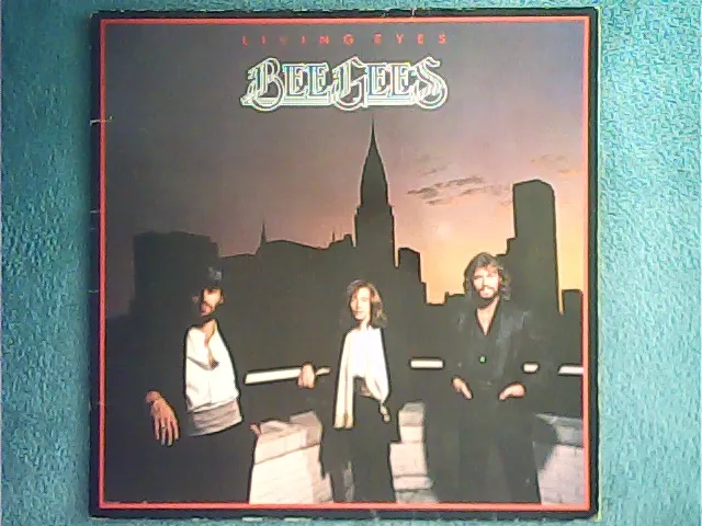 [MV-010486] Bee Gees - Living Eyes