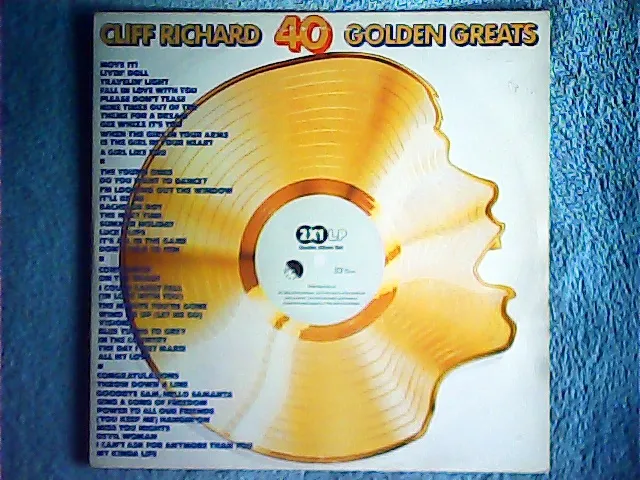 [MV-010504] Cliff Richard - 40 Golden Greats